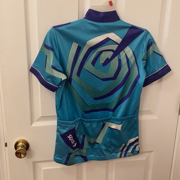 Cycling Top - Picture 2 of 2